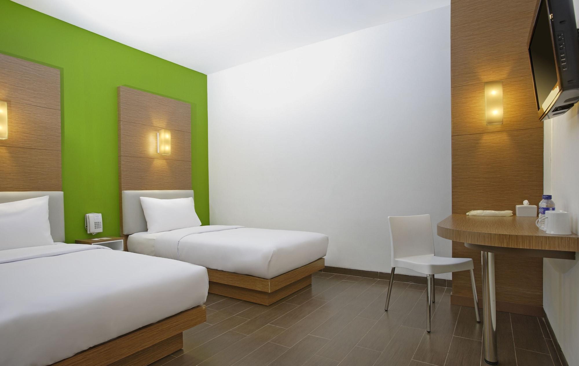 อมาริส โฮเต็ล ซีเรบอน Hotel จิเรบอน ภายนอก รูปภาพ
