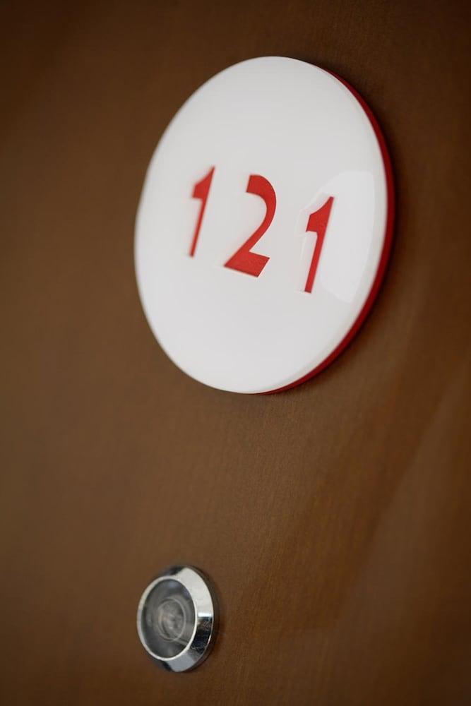 อมาริส โฮเต็ล ซีเรบอน Hotel จิเรบอน ภายนอก รูปภาพ